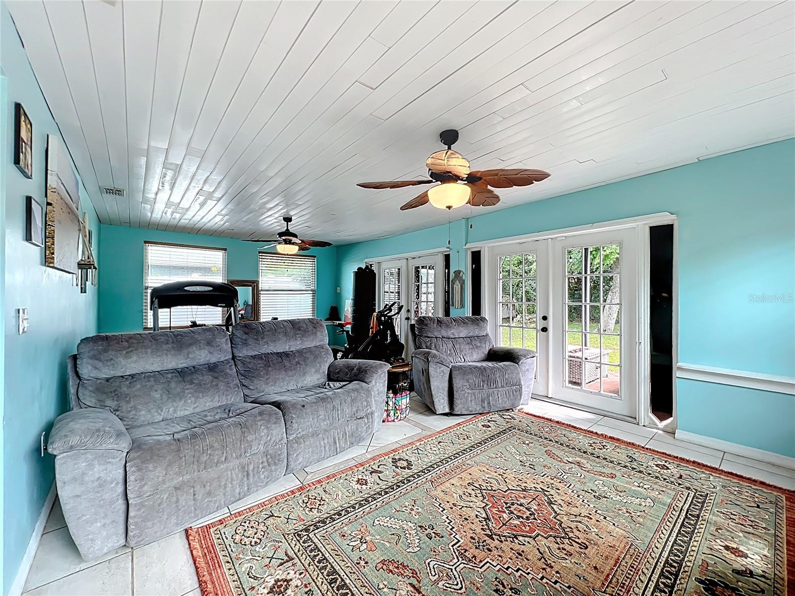 Image 17 of 63 For 1098 Henry Balch Drive