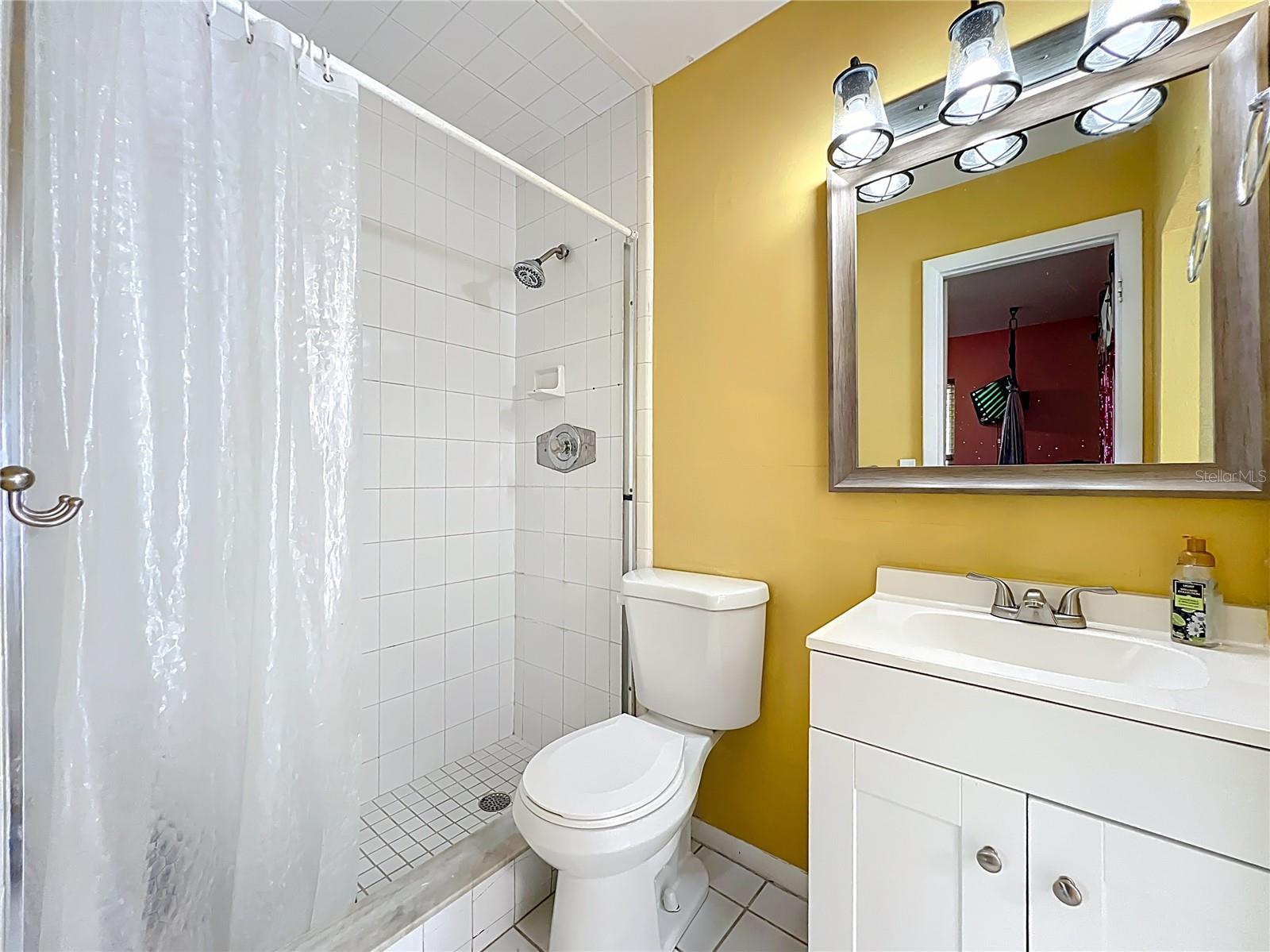 Image 35 of 63 For 1098 Henry Balch Drive