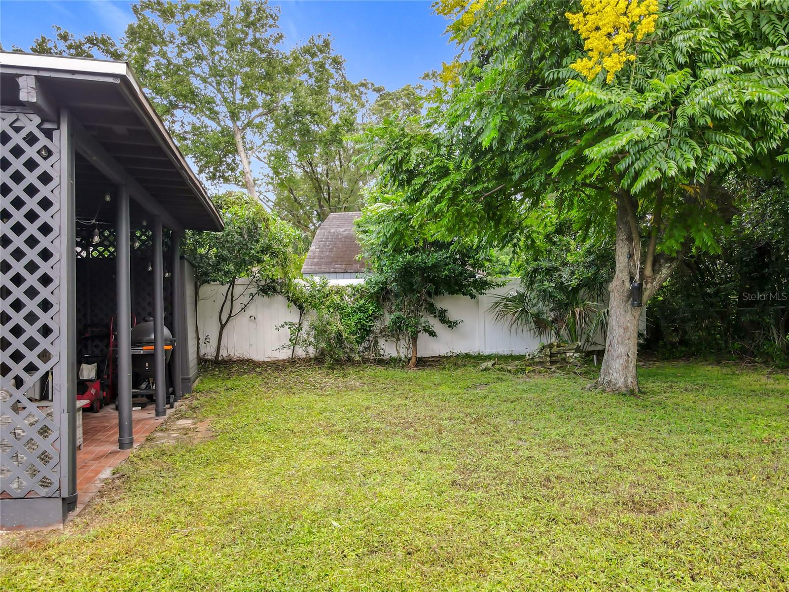 Image 51 of 63 For 1098 Henry Balch Drive