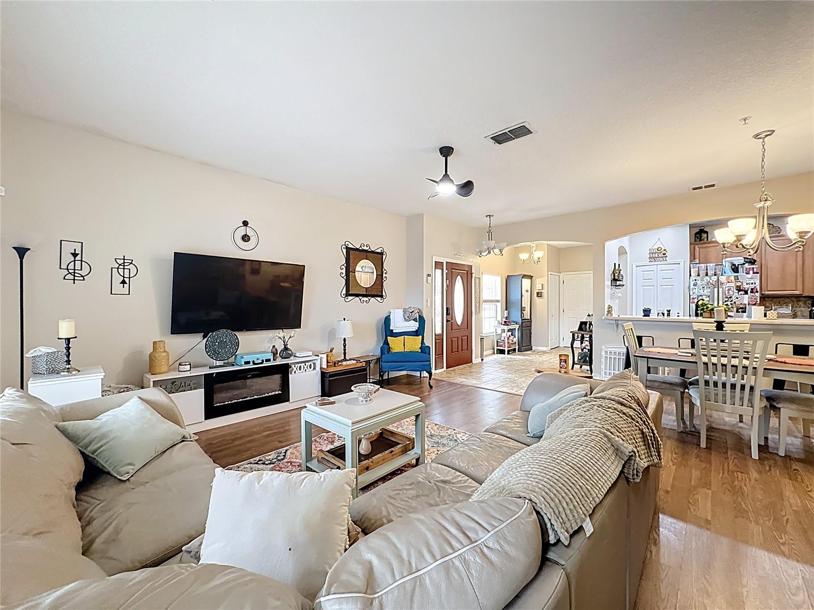 Image 11 of 33 For 1838 Sunset Palm Drive