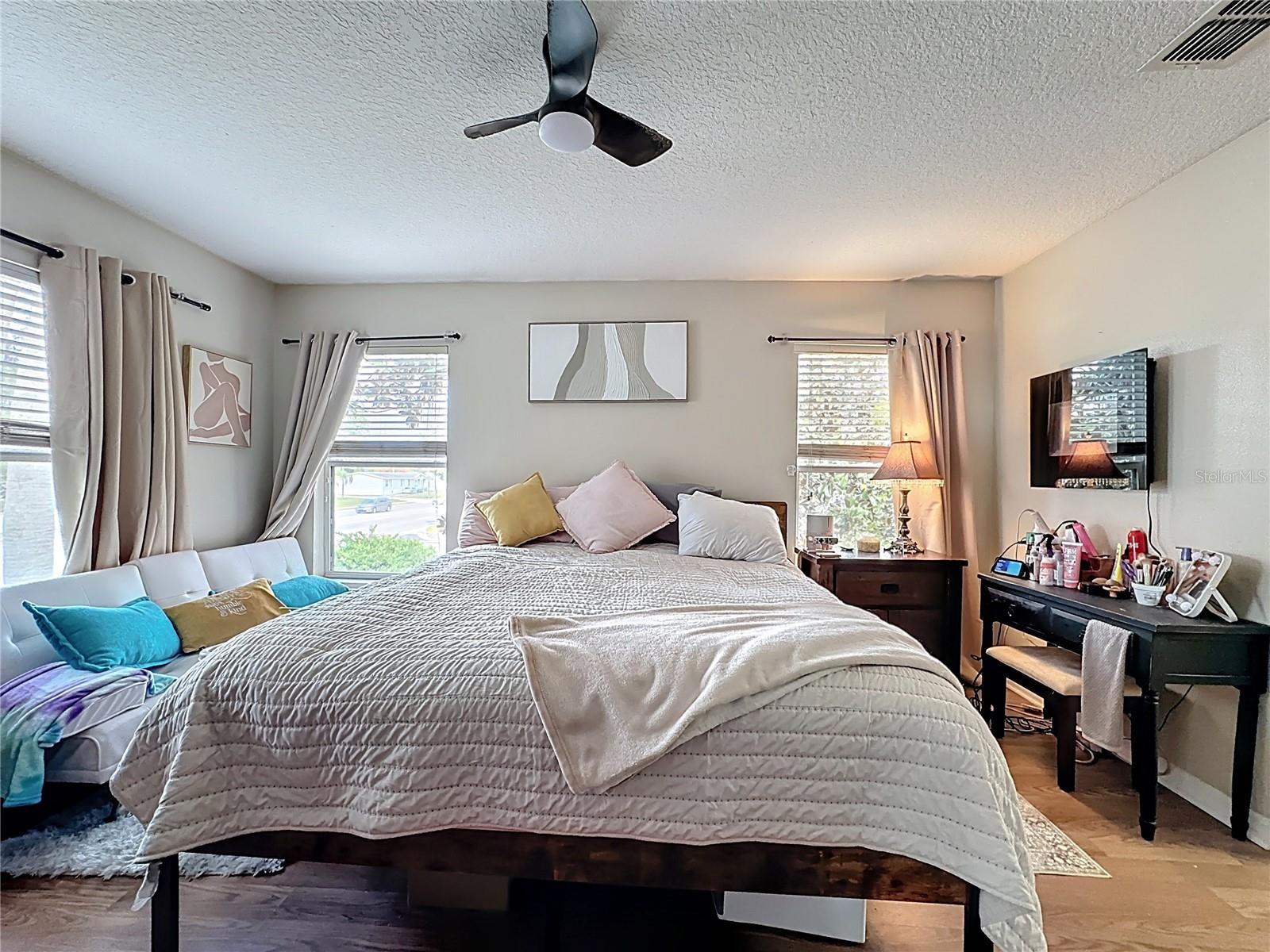 Image 16 of 33 For 1838 Sunset Palm Drive