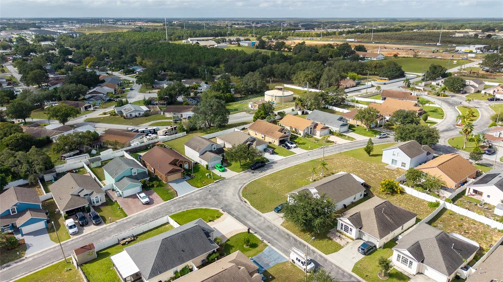 Image 37 of 44 For 312 Royal Ridge Drive