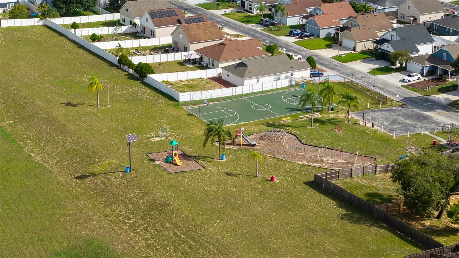 Image 43 of 44 For 312 Royal Ridge Drive