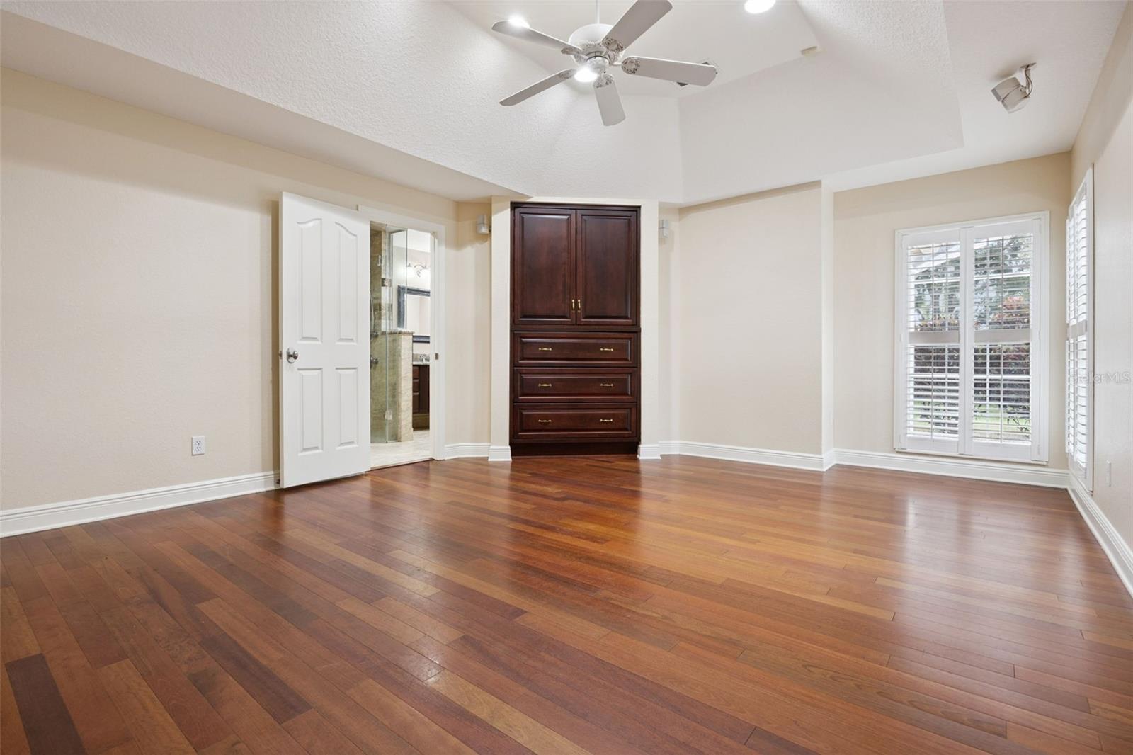 Image 12 of 62 For 17608 Deer Isle Circle