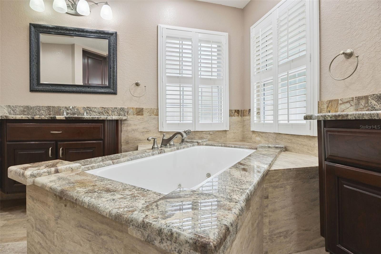 Image 18 of 62 For 17608 Deer Isle Circle