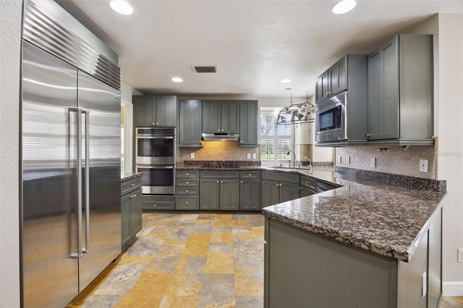 Image 22 of 62 For 17608 Deer Isle Circle