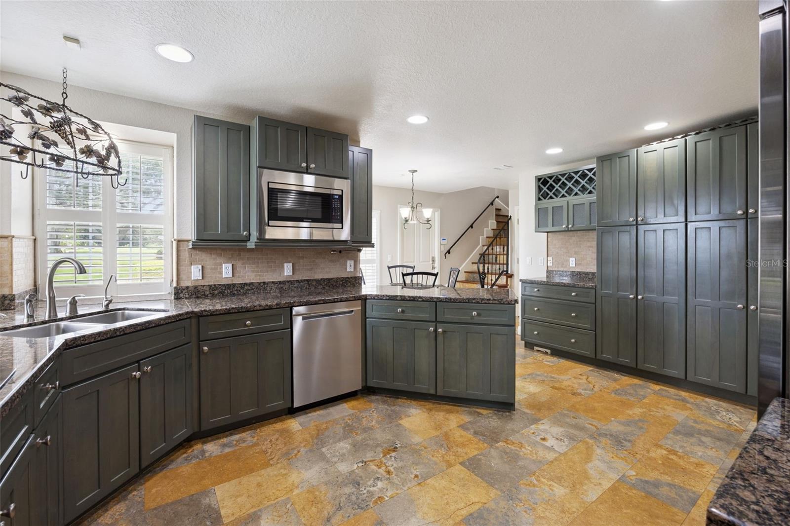 Image 27 of 62 For 17608 Deer Isle Circle