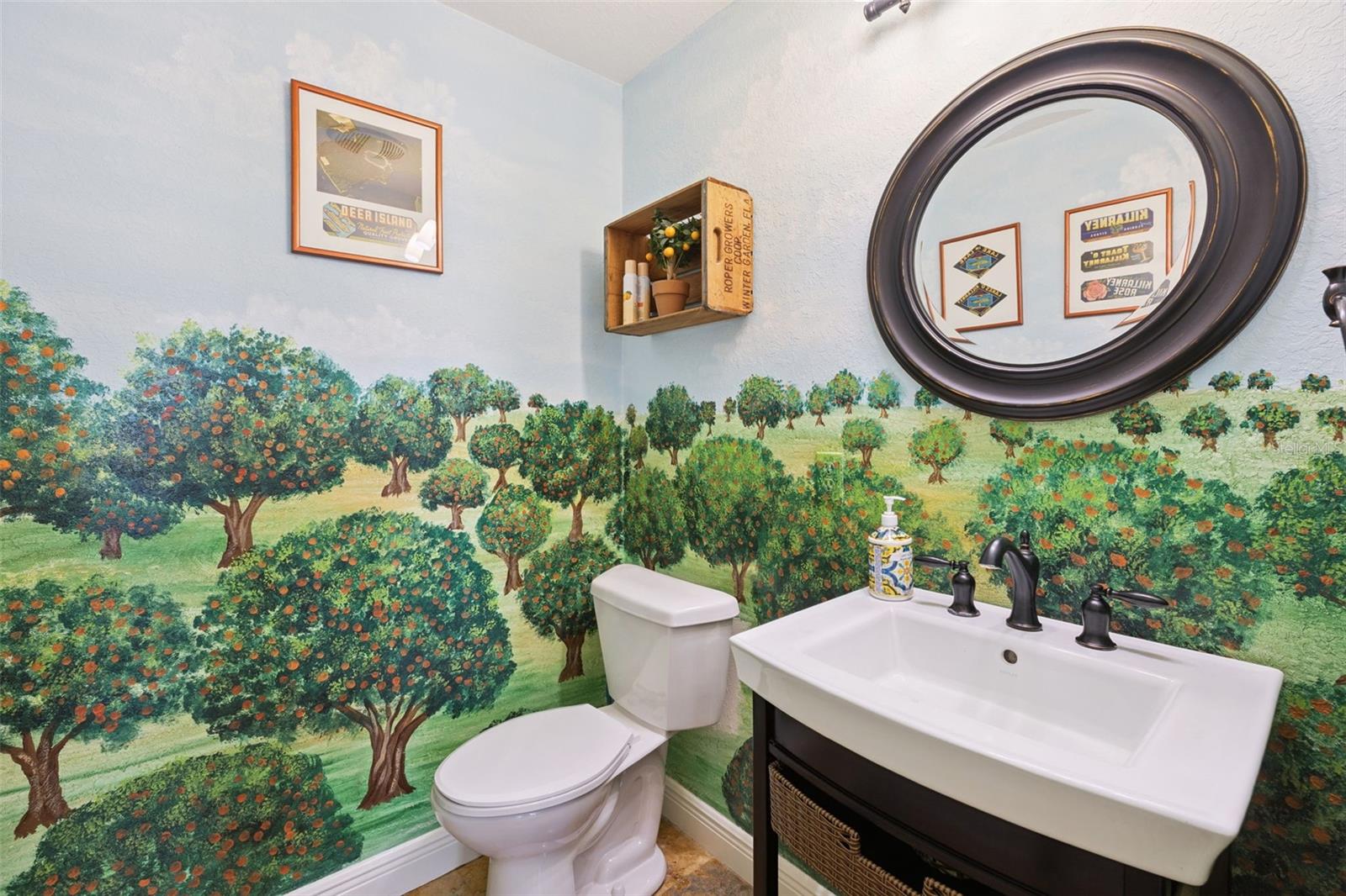 Image 40 of 62 For 17608 Deer Isle Circle