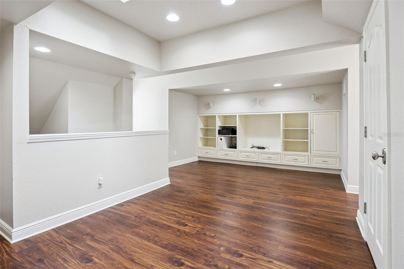 Image 42 of 62 For 17608 Deer Isle Circle