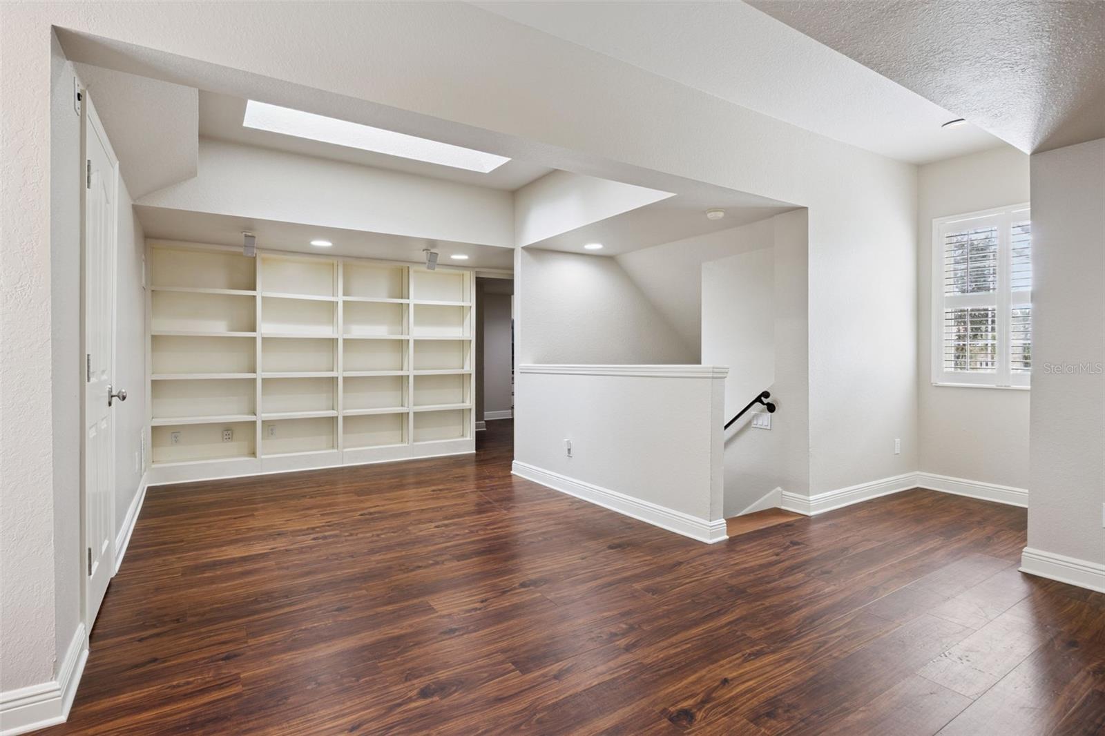Image 43 of 62 For 17608 Deer Isle Circle