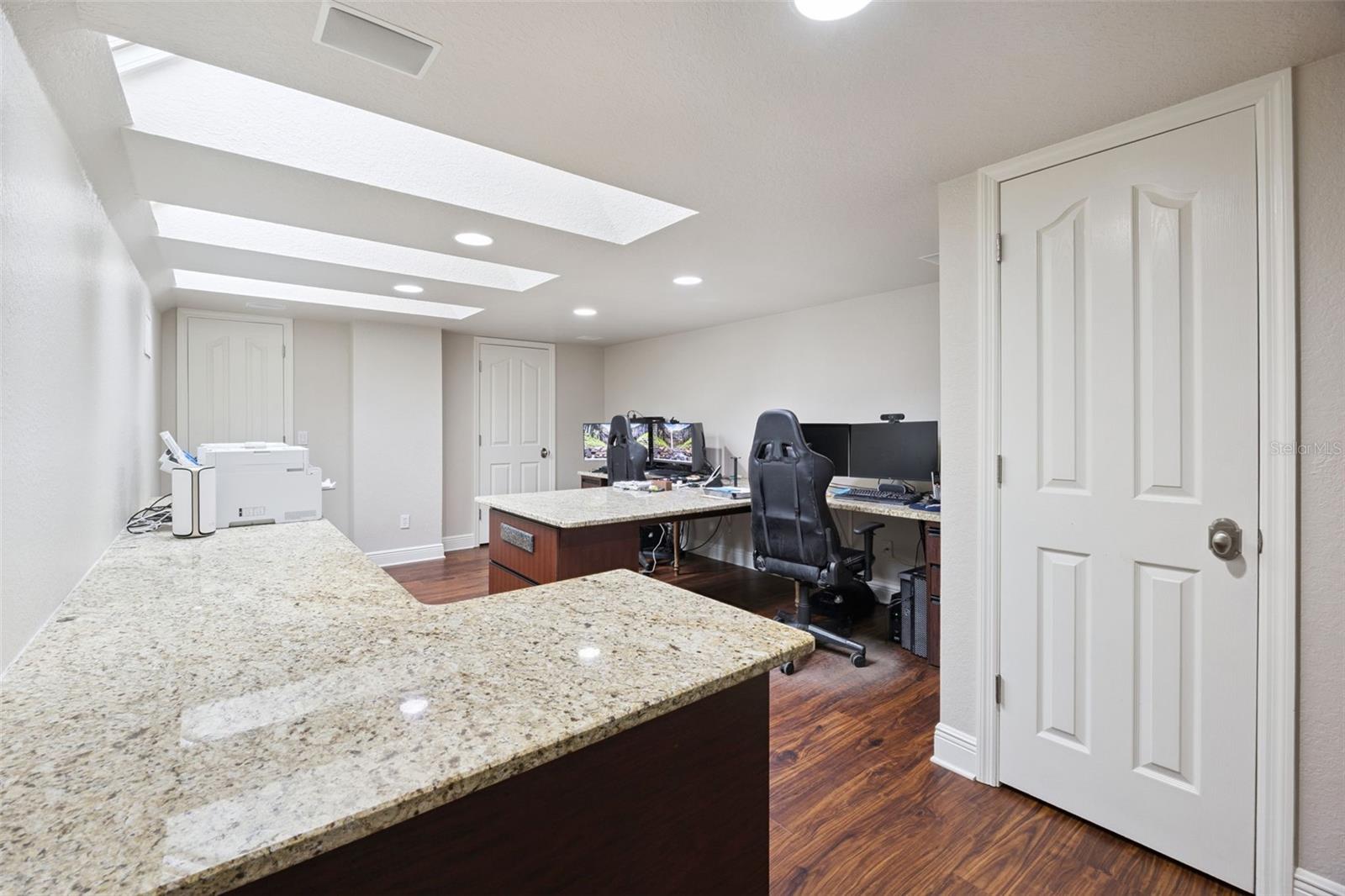 Image 47 of 62 For 17608 Deer Isle Circle
