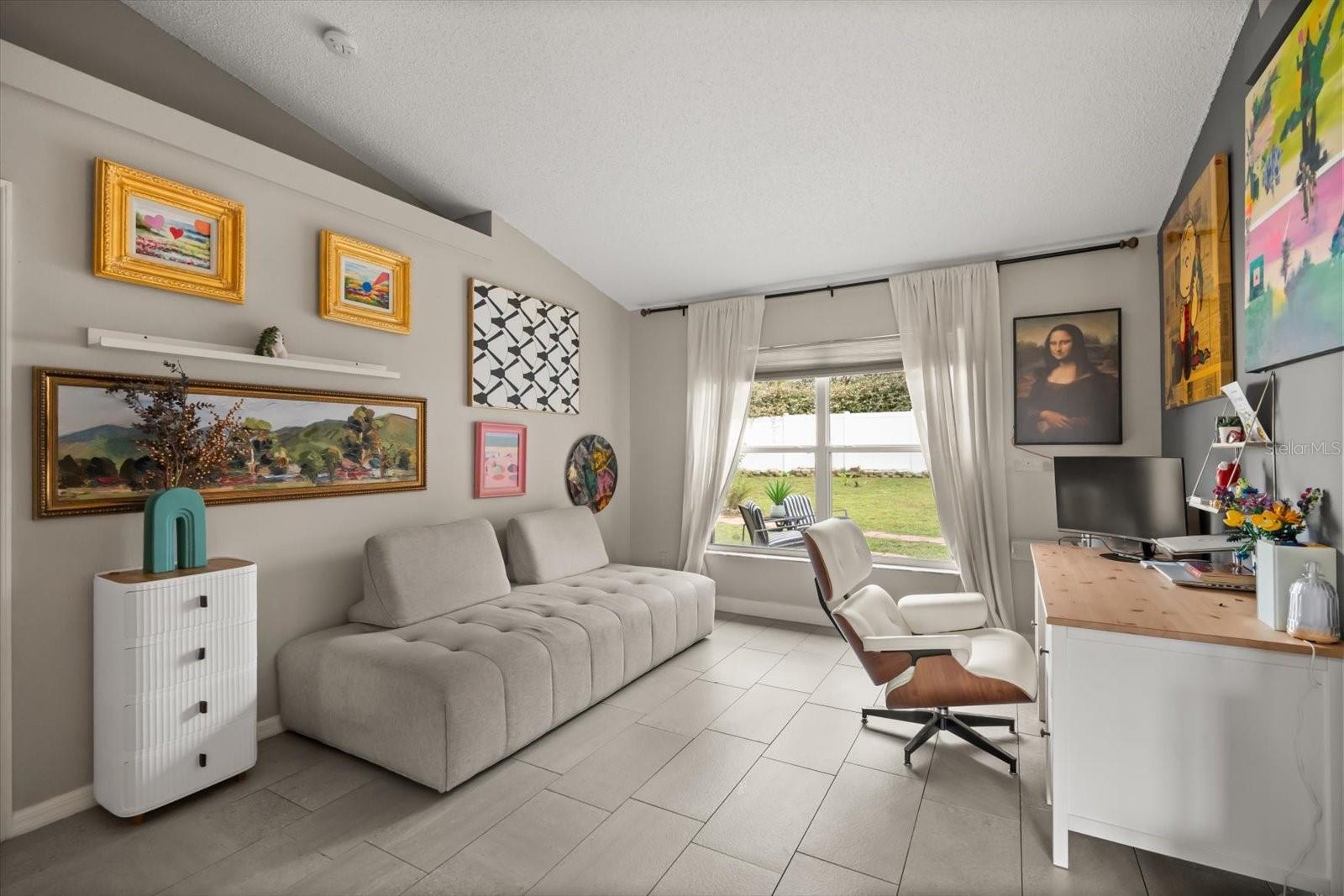 Image 10 of 31 For 11805 Foxglove Drive