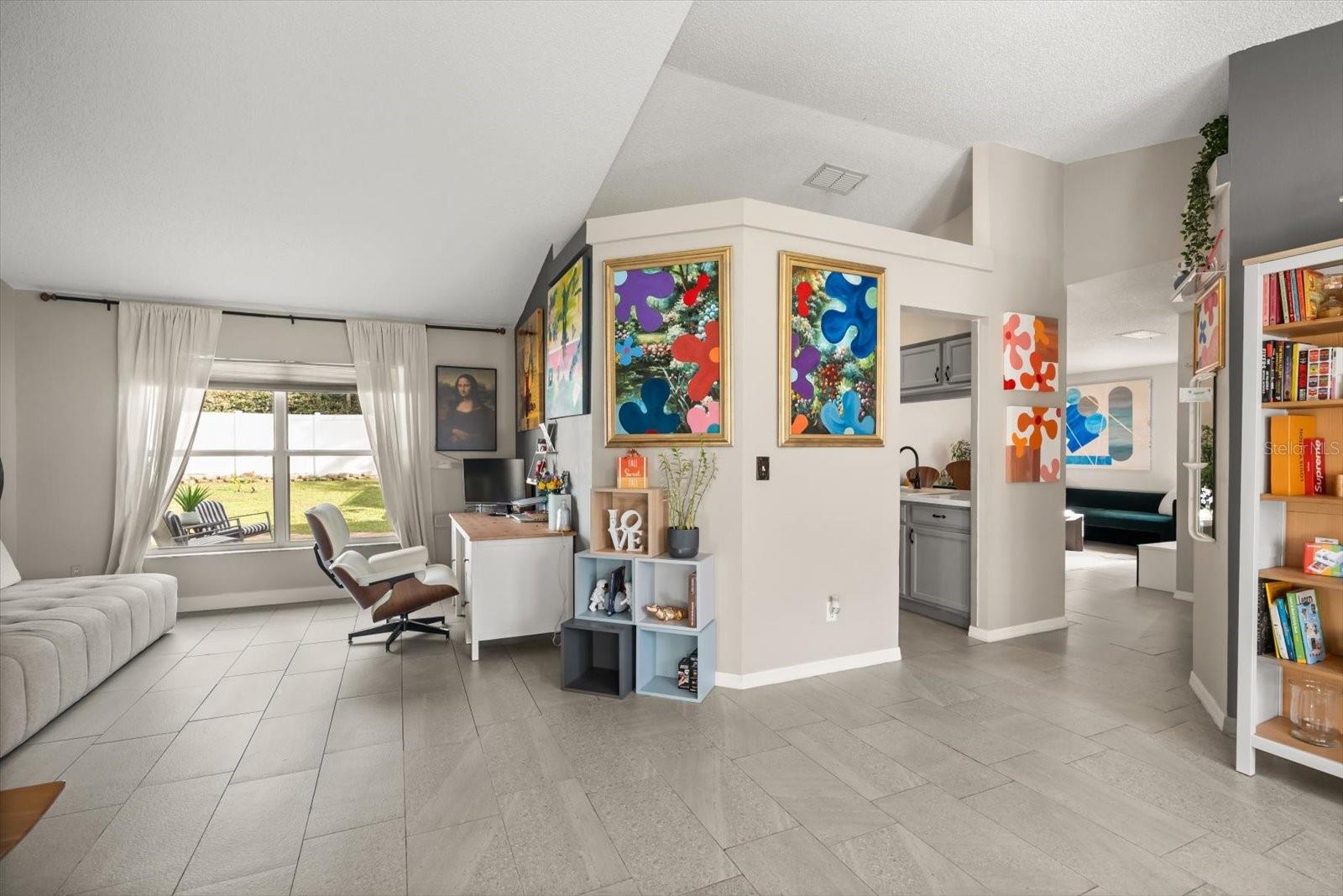 Image 13 of 31 For 11805 Foxglove Drive