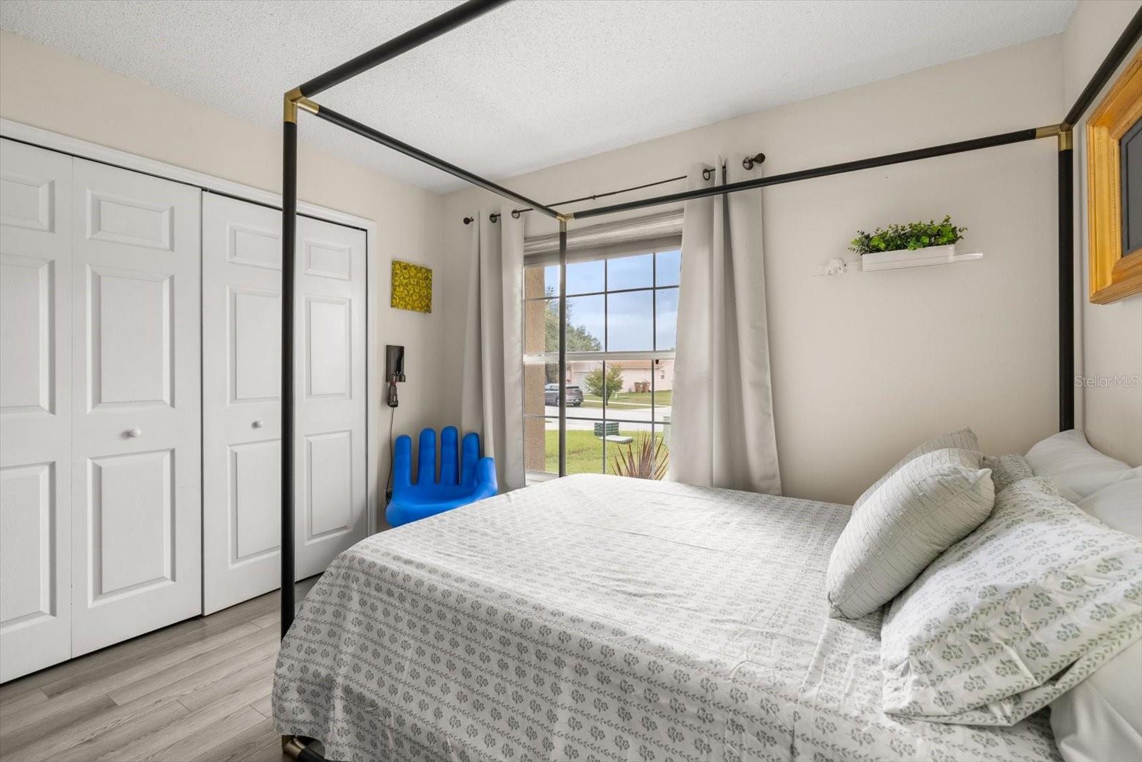 Image 17 of 31 For 11805 Foxglove Drive