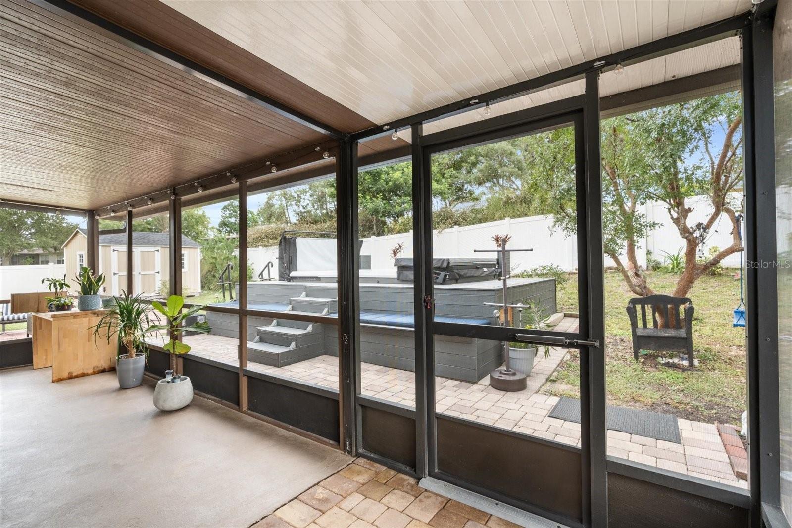 Image 23 of 31 For 11805 Foxglove Drive