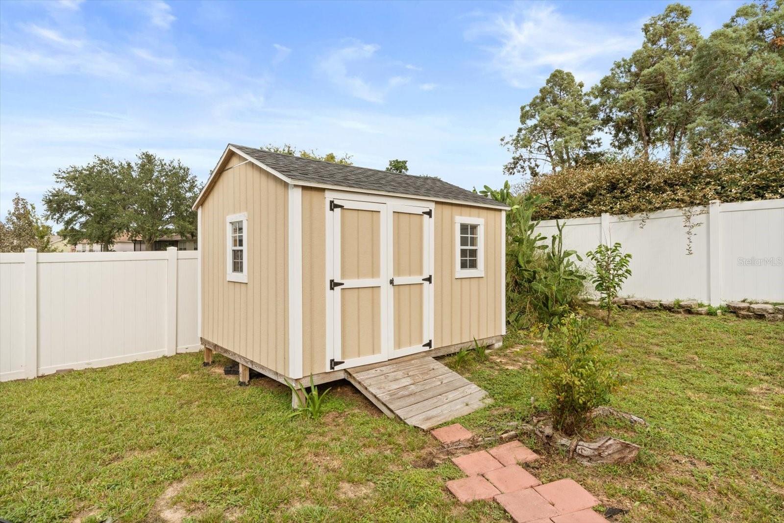 Image 27 of 31 For 11805 Foxglove Drive