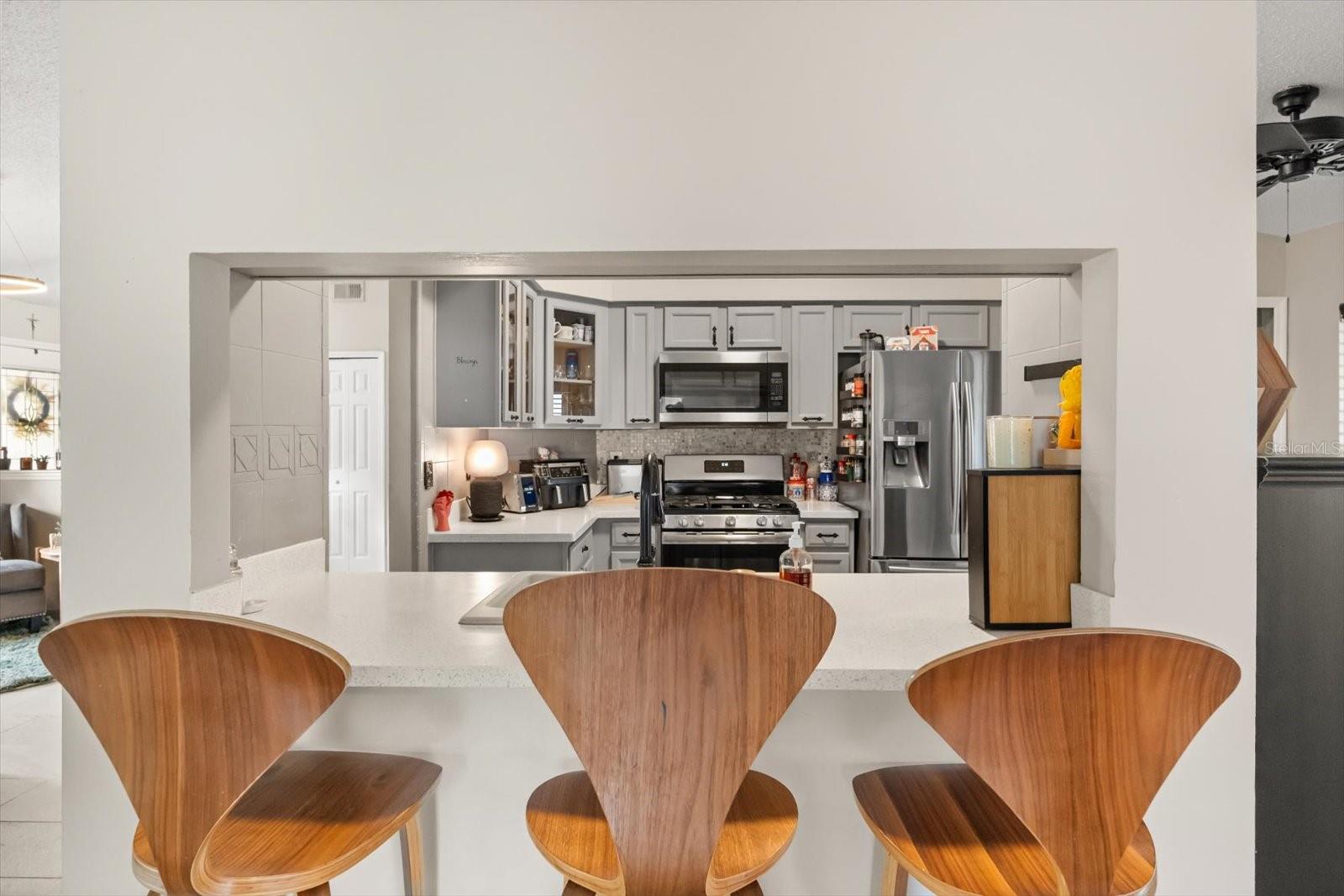 Image 5 of 31 For 11805 Foxglove Drive