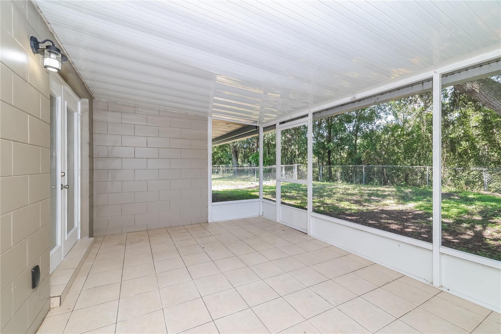 Image 7 of 16 For 123 Kings Pond Avenue