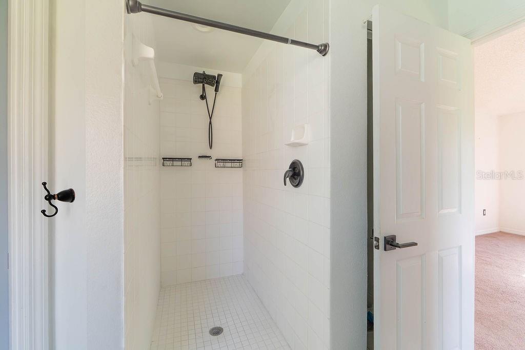 Image 11 of 25 For 1008 Casterton Circle