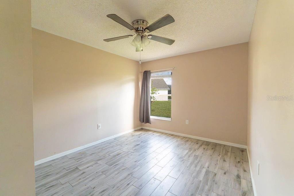 Image 17 of 25 For 1008 Casterton Circle