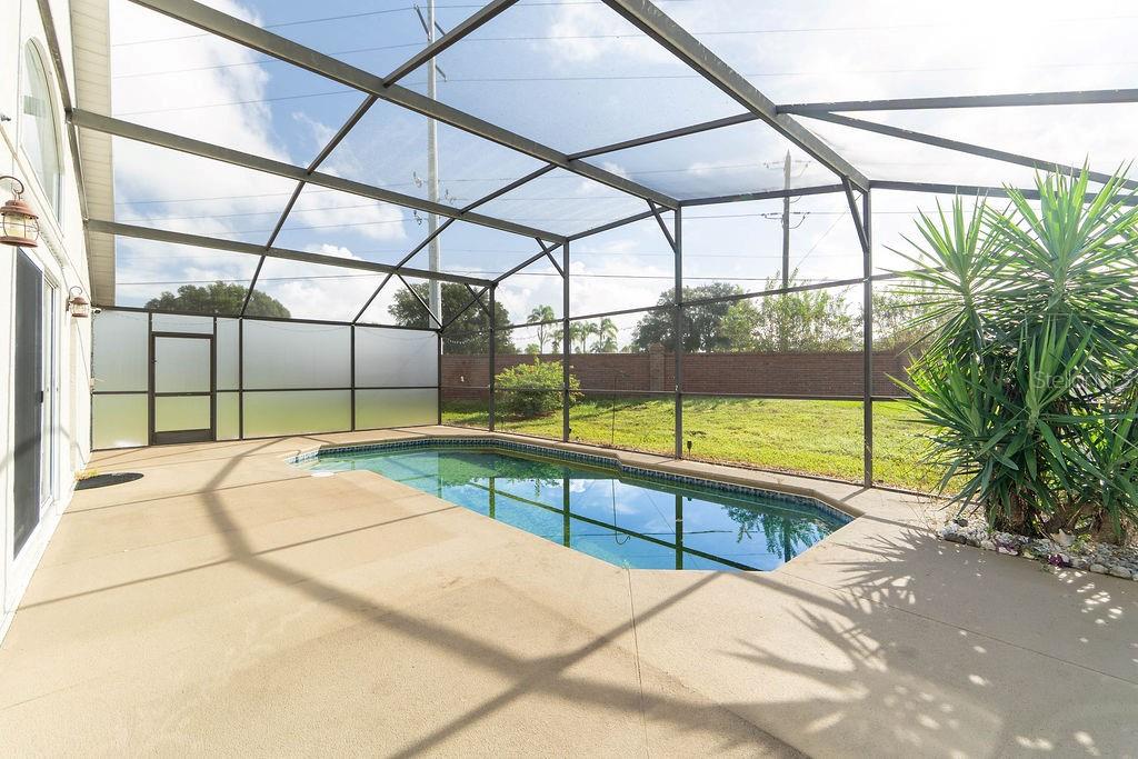 Image 21 of 25 For 1008 Casterton Circle