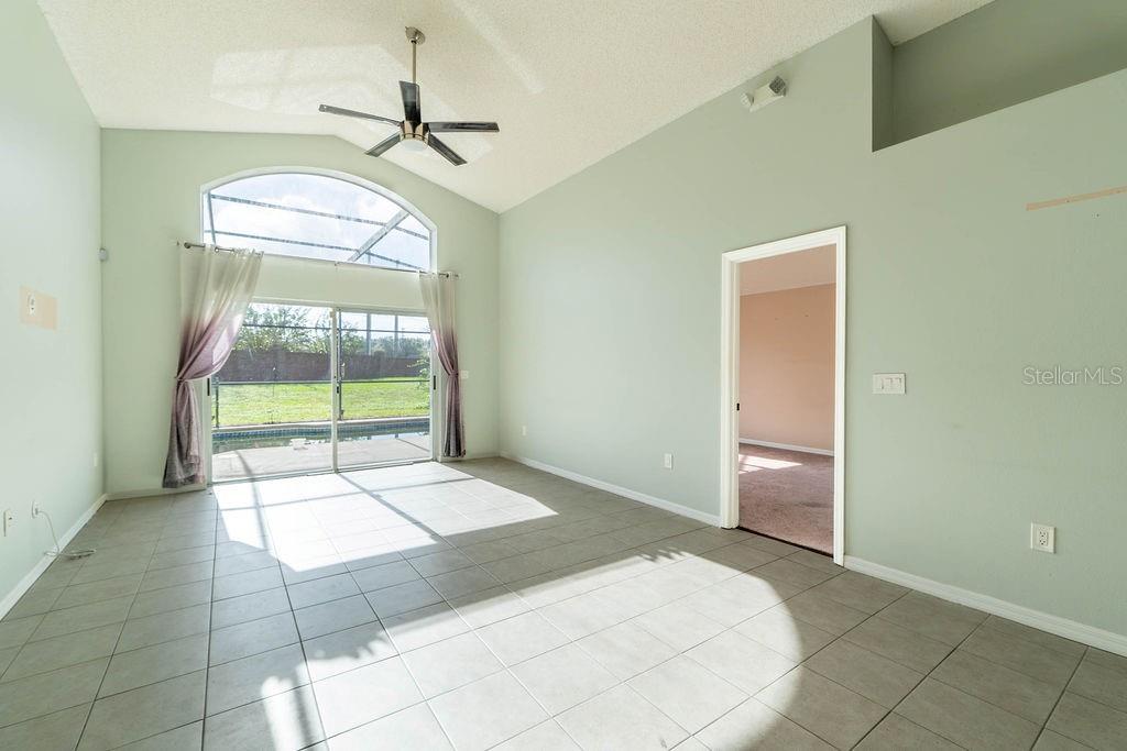 Image 7 of 25 For 1008 Casterton Circle