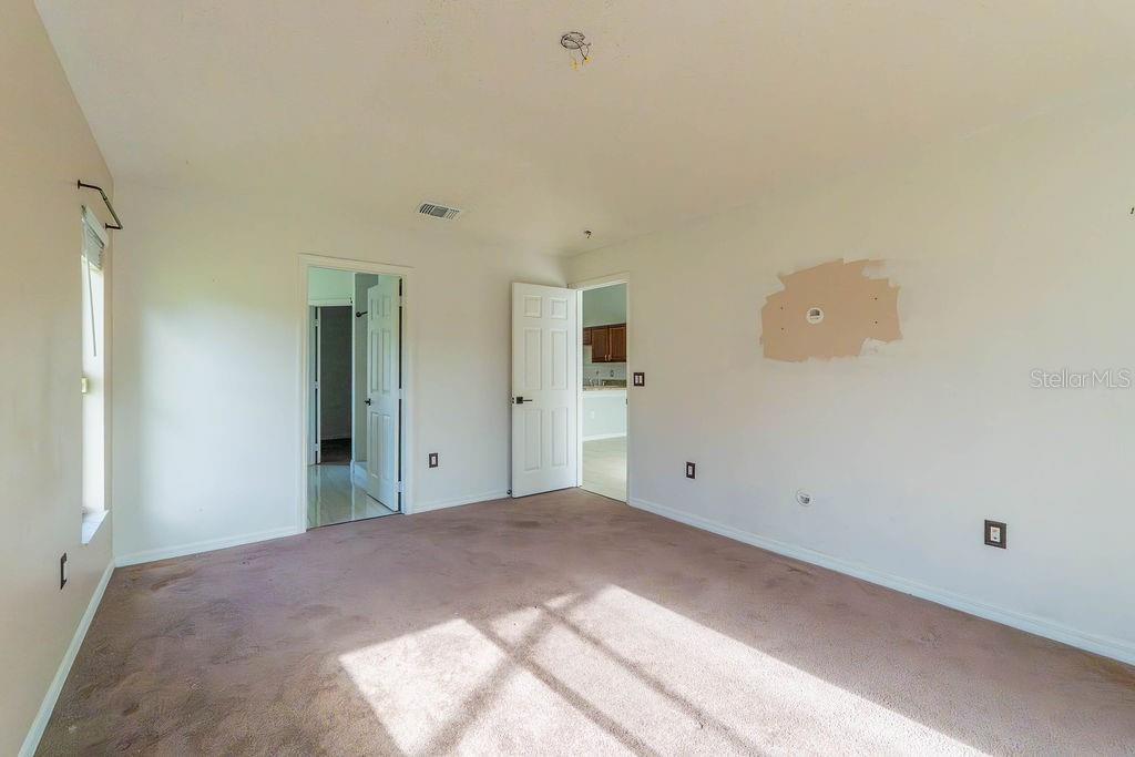 Image 9 of 25 For 1008 Casterton Circle