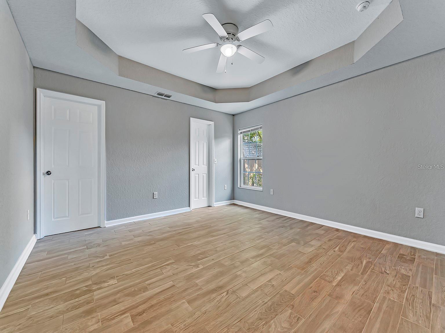 Image 14 of 27 For 2008 Central Parkway