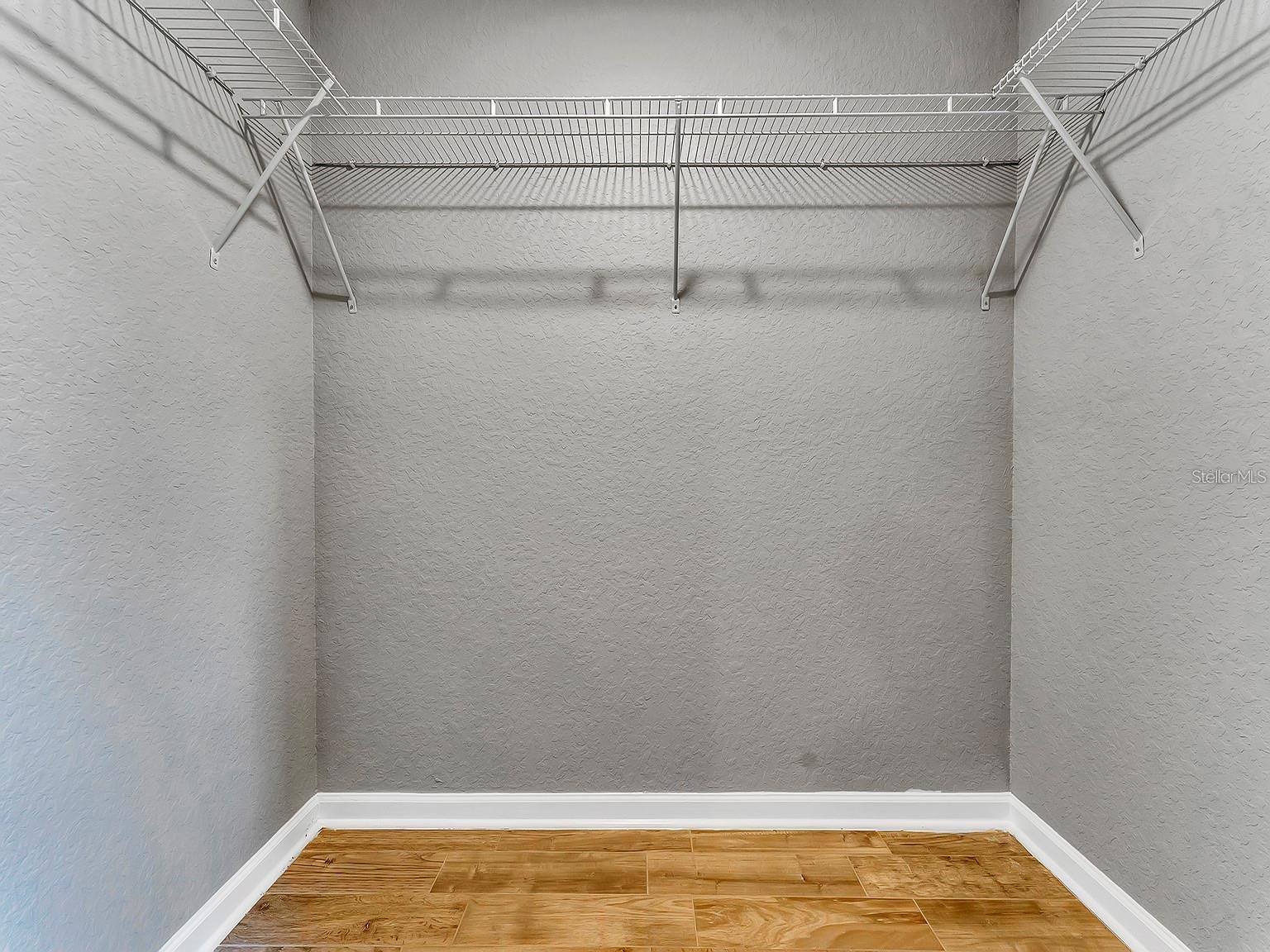 Image 16 of 27 For 2008 Central Parkway