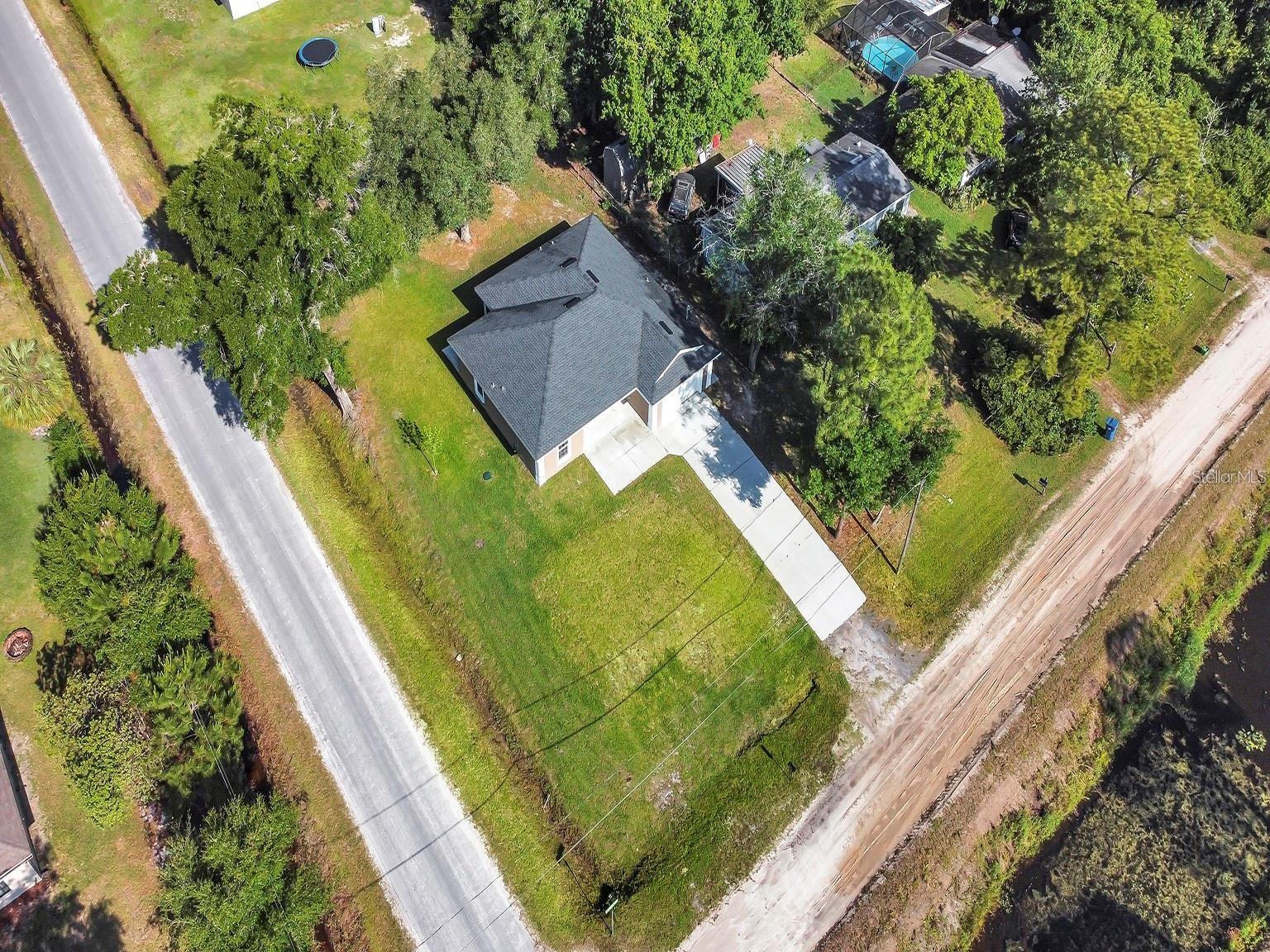 Image 25 of 27 For 2008 Central Parkway