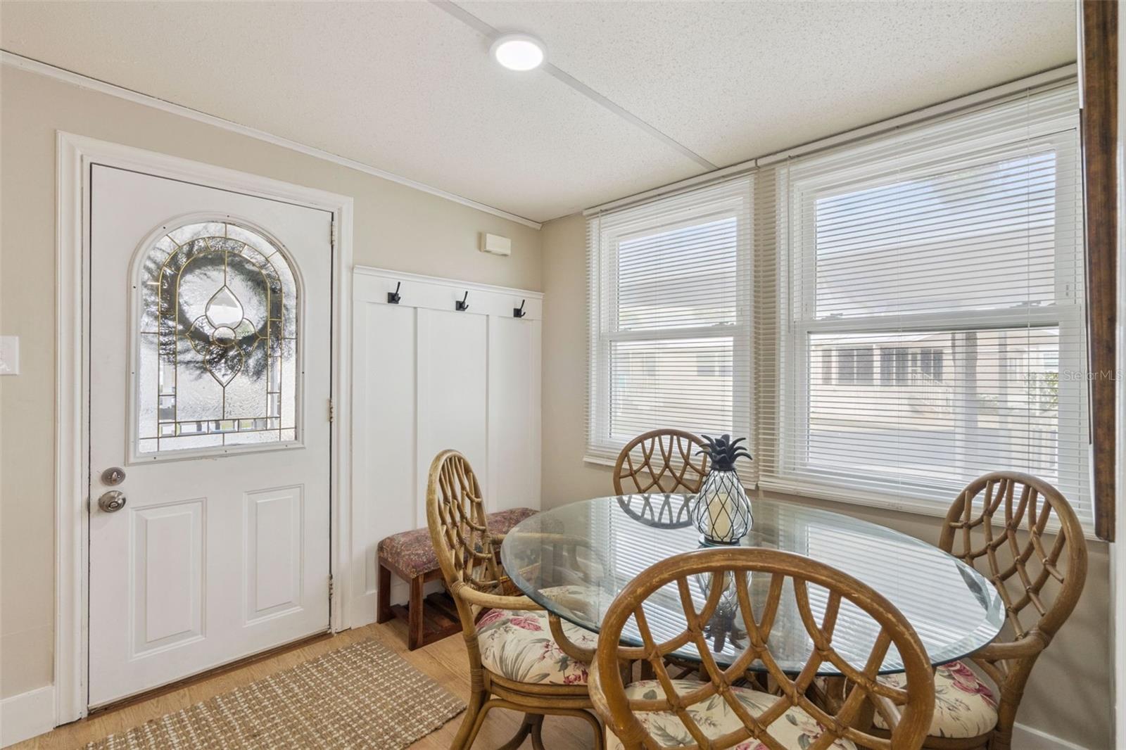 Image 10 of 30 For 101 Tournament Drive 101