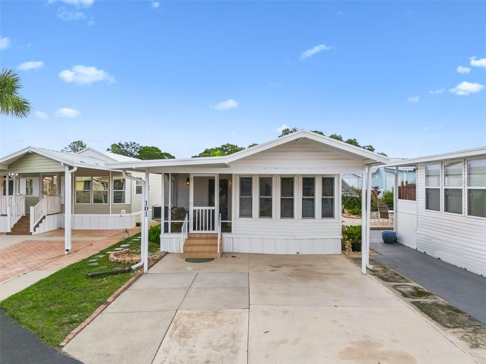 Image 2 of 30 For 101 Tournament Drive 101