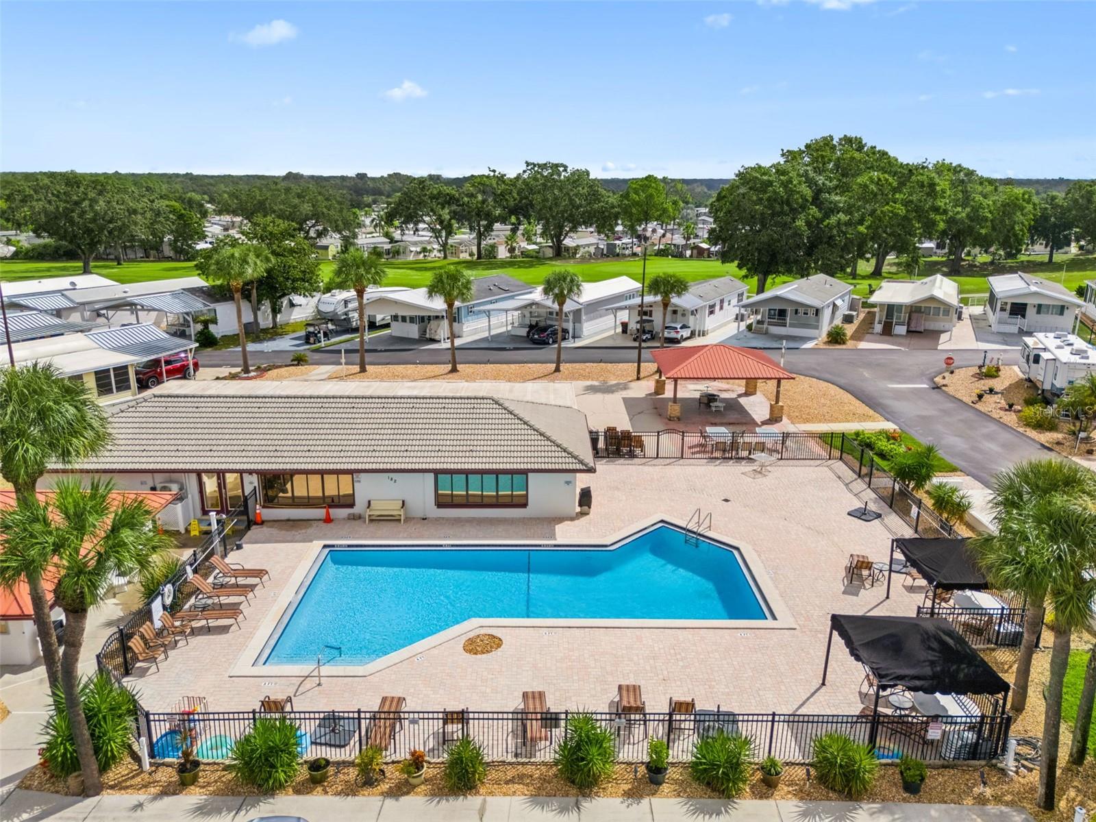 Image 28 of 30 For 101 Tournament Drive 101