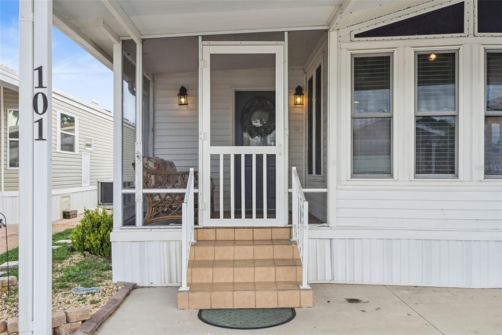 Image 4 of 30 For 101 Tournament Drive 101