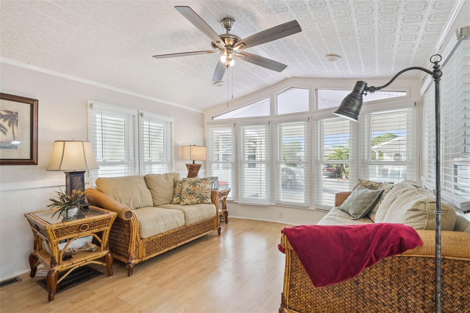 Image 5 of 30 For 101 Tournament Drive 101