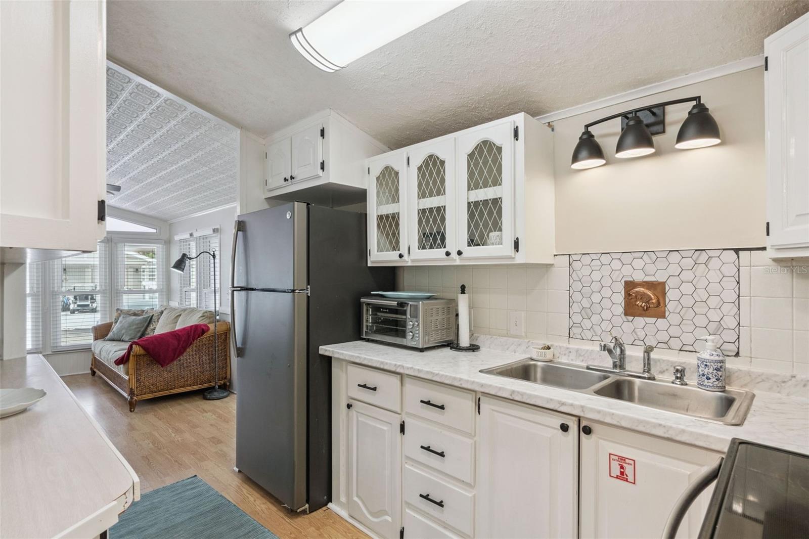 Image 7 of 30 For 101 Tournament Drive 101