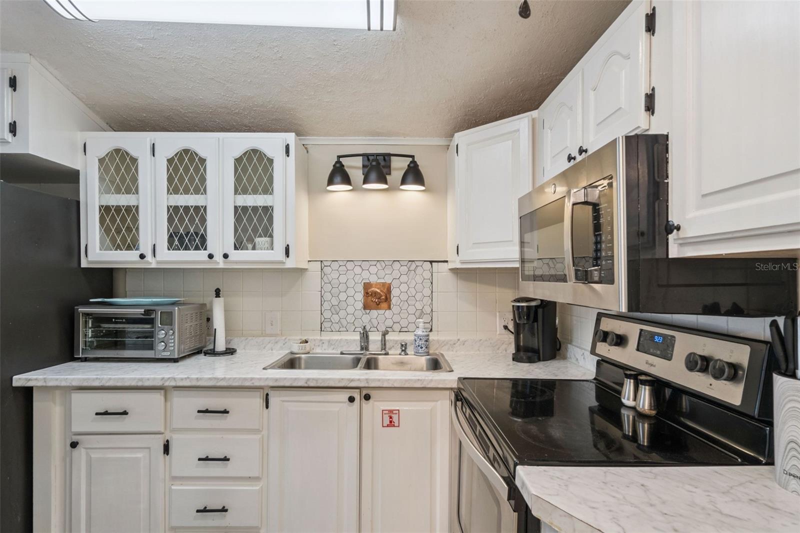 Image 8 of 30 For 101 Tournament Drive 101