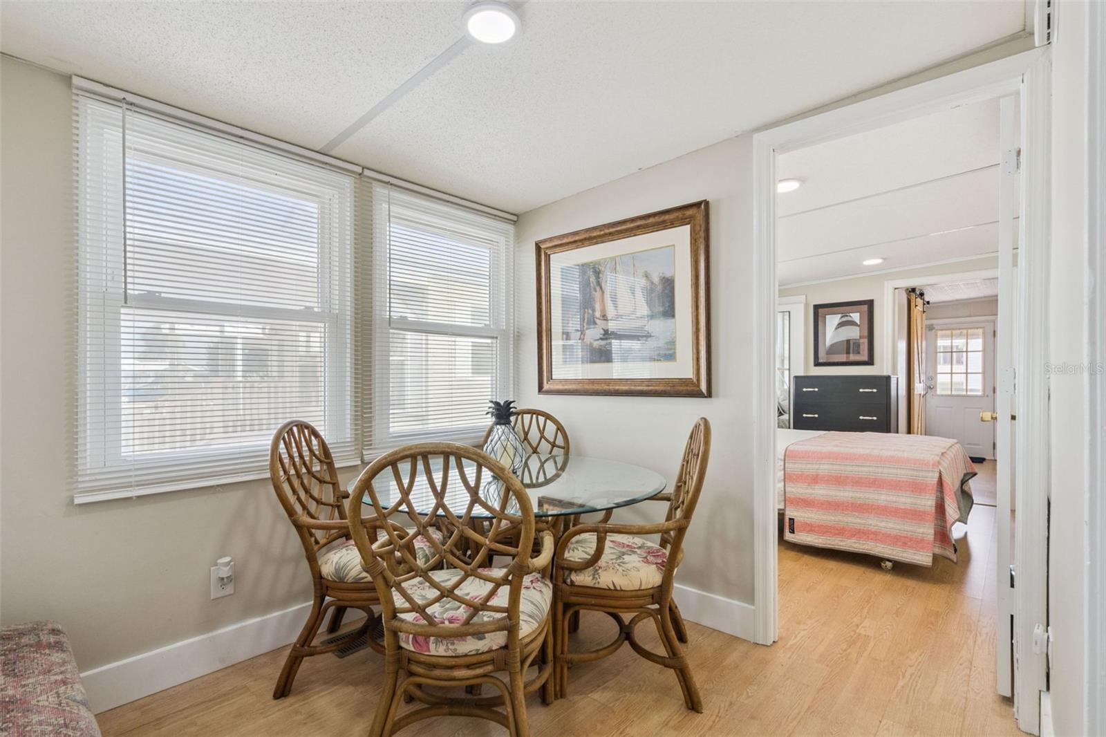 Image 9 of 30 For 101 Tournament Drive 101