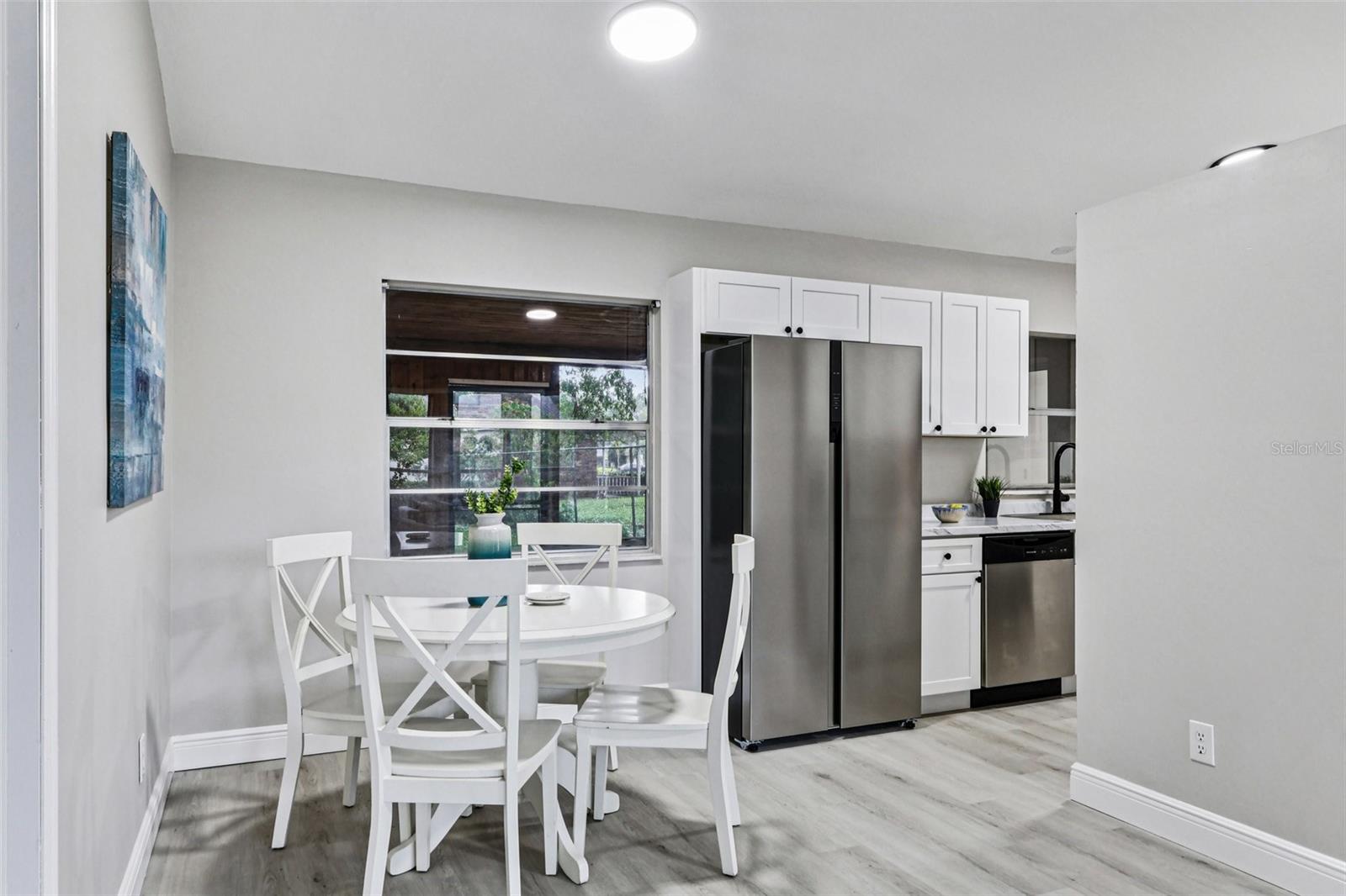 Image 14 of 34 For 1170 Mina Avenue Ne