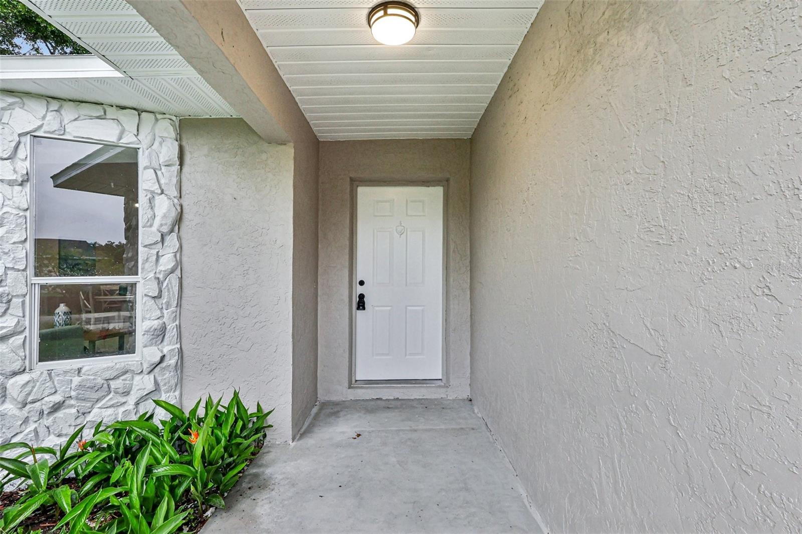 Image 2 of 34 For 1170 Mina Avenue Ne