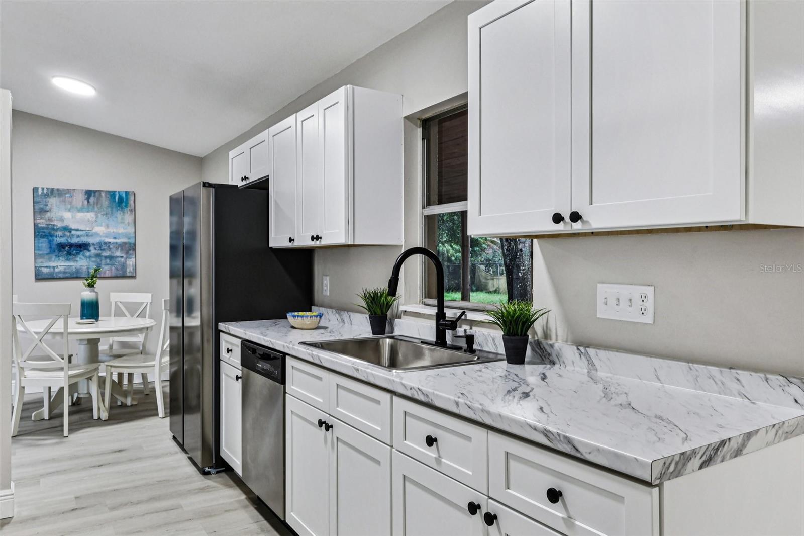 Image 4 of 34 For 1170 Mina Avenue Ne