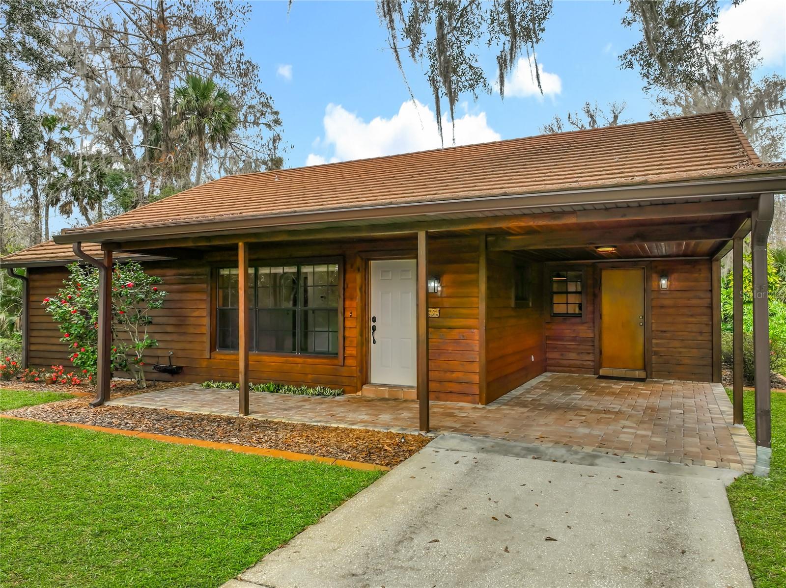 Image 9 of 53 For 372 Wekiva Park Drive