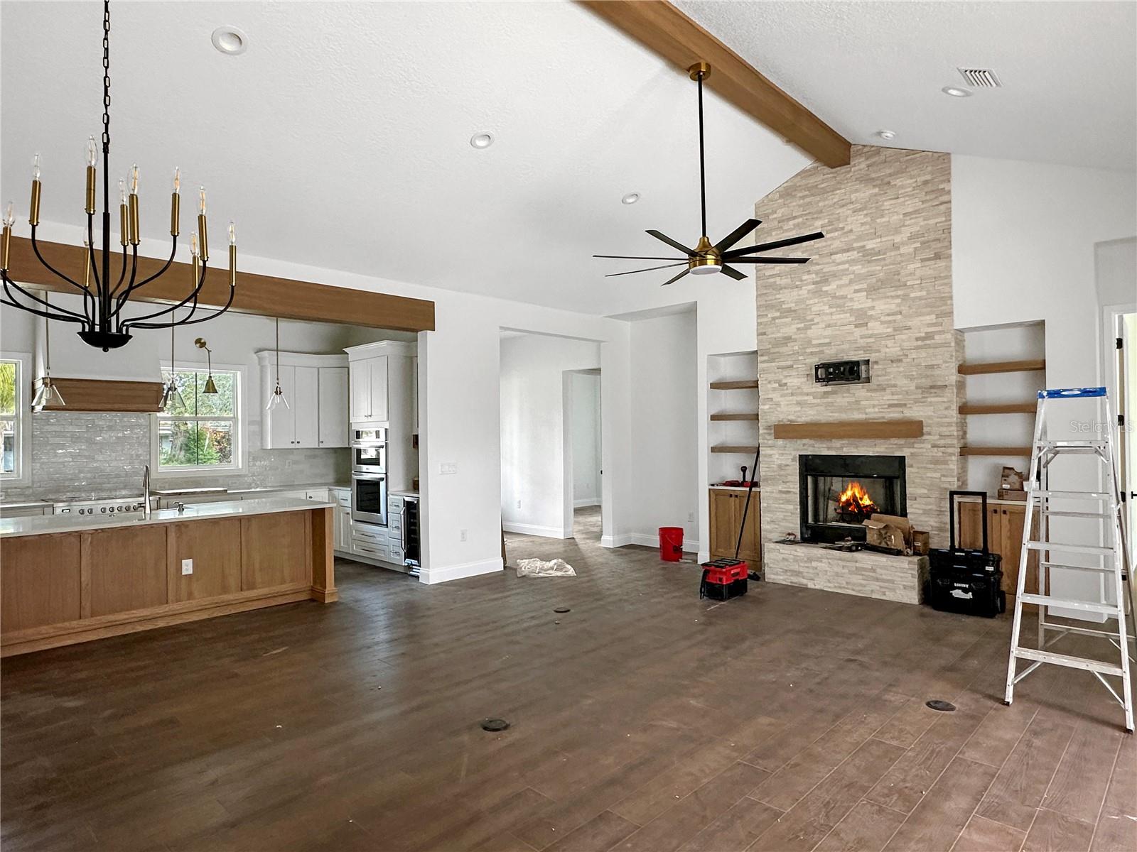 Image 4 of 10 For 935 Thompson Road