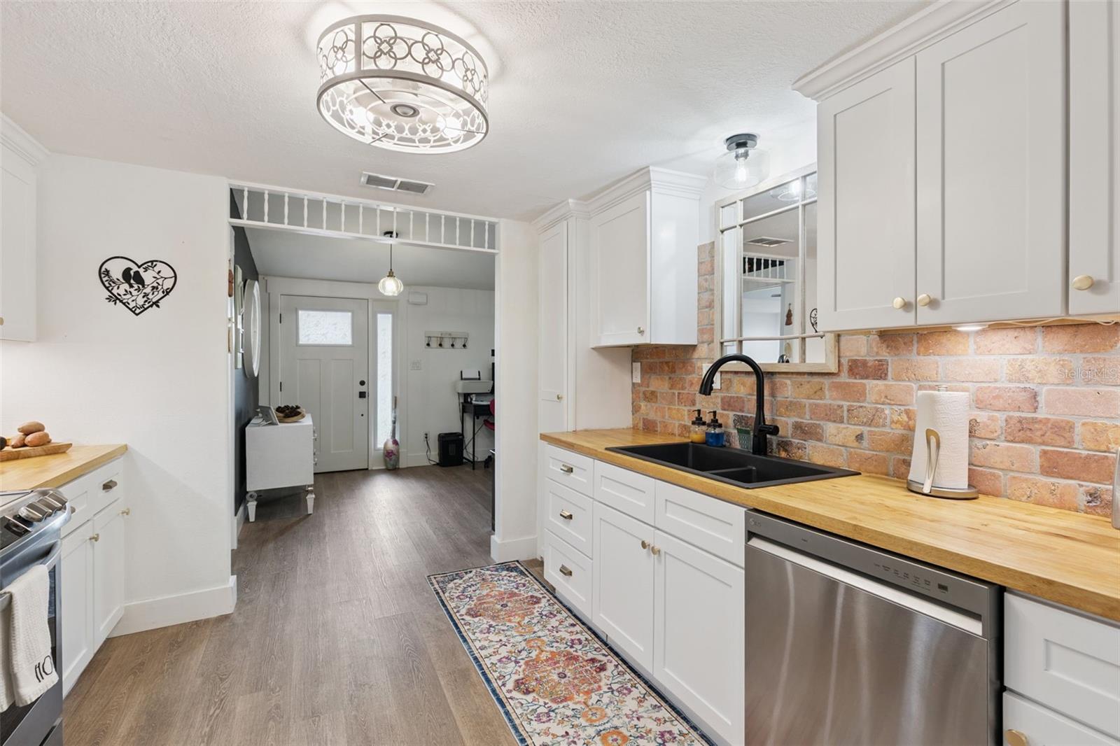 Image 12 of 79 For 1011 Liberty Avenue