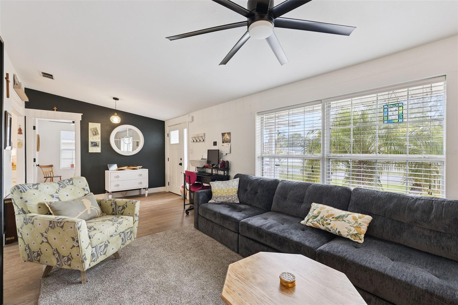 Image 8 of 79 For 1011 Liberty Avenue