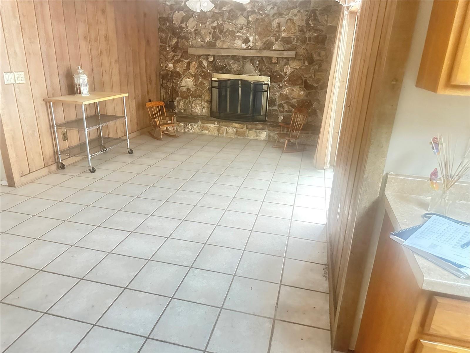 Image 4 of 10 For 344 Ridgewood Street