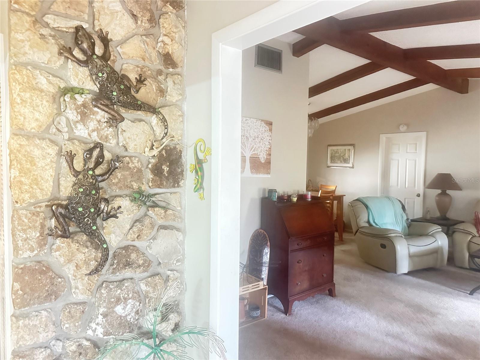 Image 5 of 10 For 344 Ridgewood Street