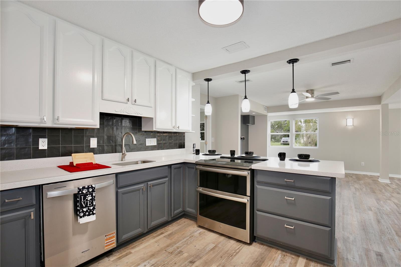 Image 15 of 52 For 780 Kentucky Avenue