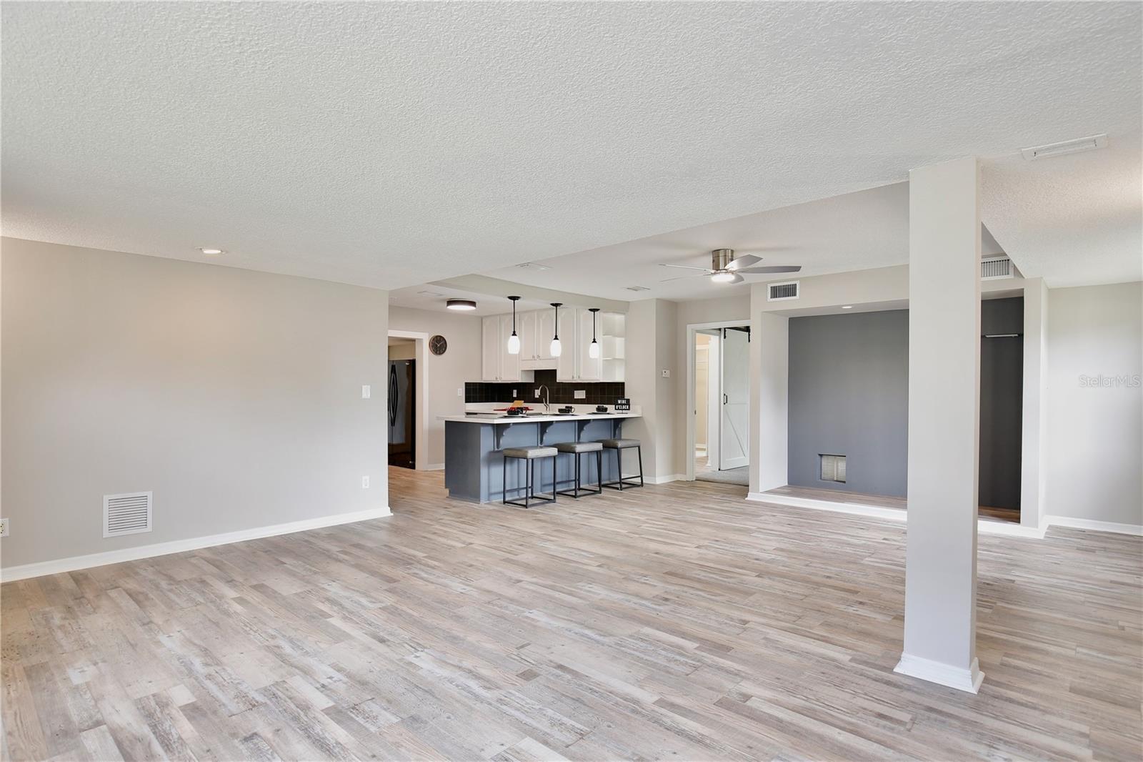 Image 5 of 52 For 780 Kentucky Avenue