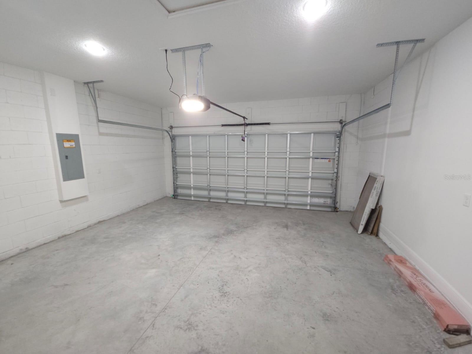 Listing photo id 23 for 7169 Tallwood Drive